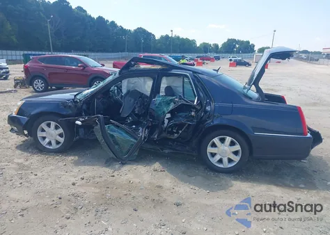 2006 Cadillac Dts z USA, uszkodzony, nr VIN 1G6KD57Y86U177566